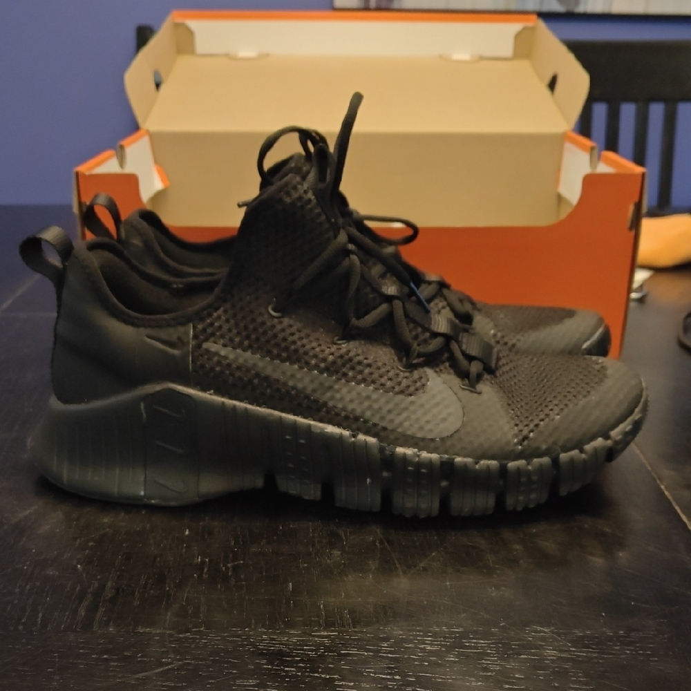 Nike Free Metcom 3 Sneakers